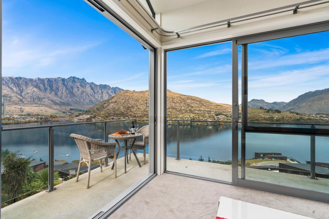 Lakeview Retreat - Queenstown Holiday Home Eksteriør billede