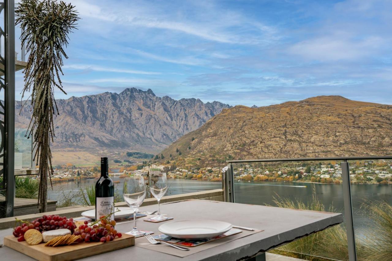 Lakeview Retreat - Queenstown Holiday Home Eksteriør billede